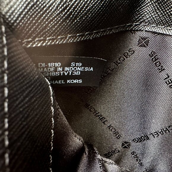 Michael Kors Large Jet Set Continental Multifunction Wallet Wristlet Black/Gray - Picture 5 of 8